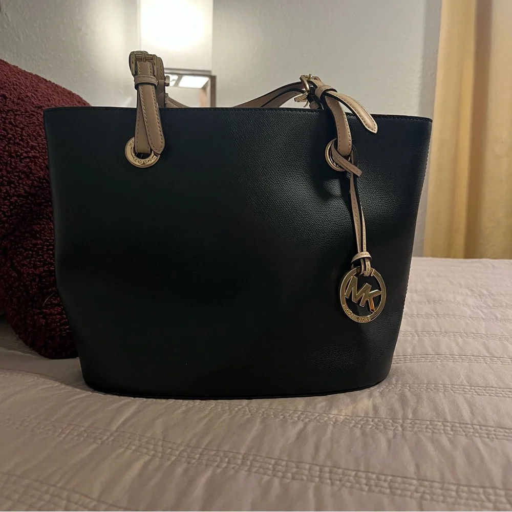 Michael Kors Black and Tan Tote Bag - Picture 5 of 10